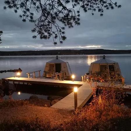 בקתה Lakelodge Kiehinen & Igloos *