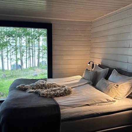 Lakelodge Kiehinen & Igloos * רובניימי